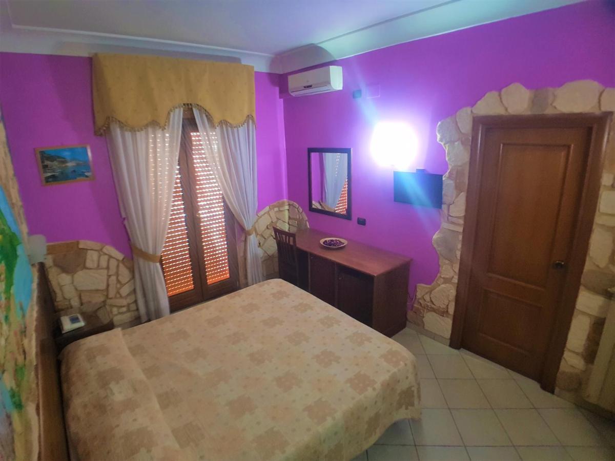 Hotel Ginevra Naples Luaran gambar